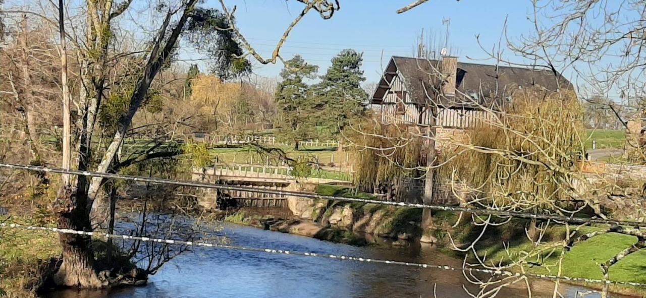 La Bouyardière Saint-Mars-d'Egrenne Extérieur photo